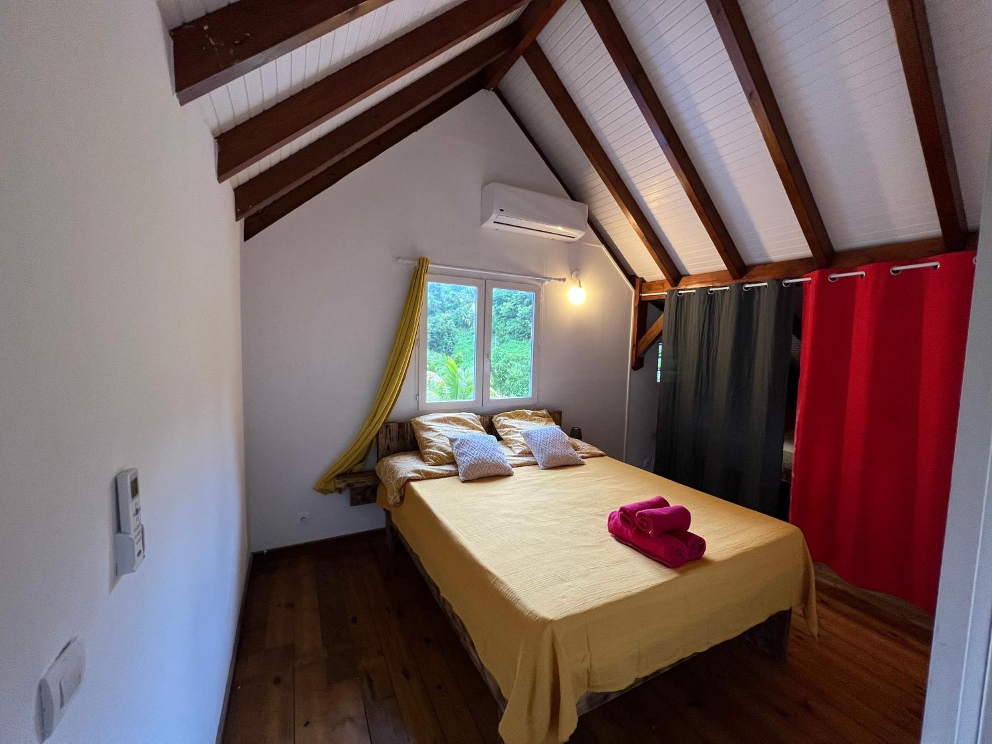 Villa Au Calme Avec Jacuzzi, Villa Le Boursoie Лез-Абим Экстерьер фото